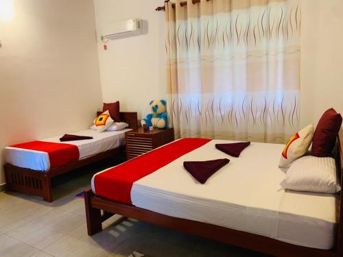 Triple Room with Private Bathroom image 4