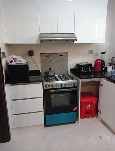 Cozy Beautiful Single Room with Balcony and attached Washroom Cozy Beautiful Single Room with Balcony and attached Washroom