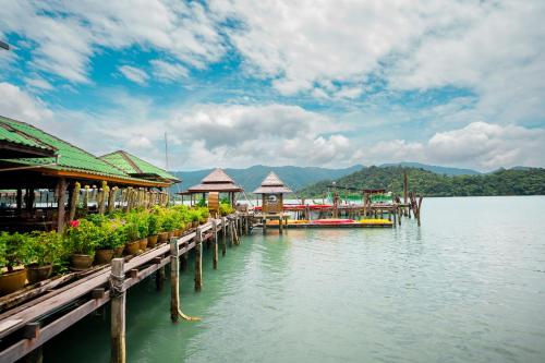 Restaurant, Salakphet Resort in Salak Phet Bugten