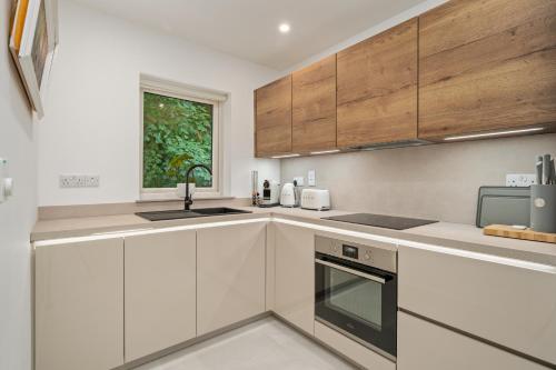 ห้องครัว, Herons Nest in ยอล