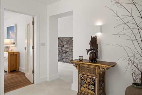 บริการและสิ่งอำนวยความสะดวก, Herons Nest in ยอล