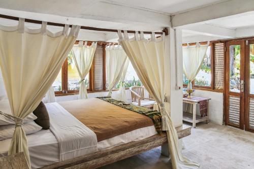 Cemara Beachfront Suite Room Type - Standard Double Room