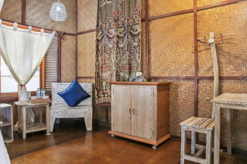Cemara Beachfront Suite Room Type - Standard Double Room with Fan