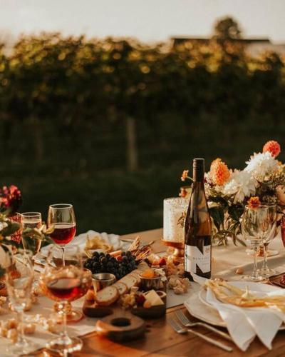 Beachfront NEW Pool HotTub Sauna and Panoramic view in Somerset (MA)