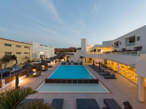 001 HIGOS BEACH BOUTIQUE Singular Hotel Residence