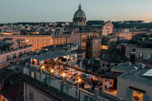 The Vista Rooms & Terrace 3