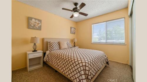 Valley Gem, luxurious 5 bedroom 3 bath, sleeps 12 in Los Angeles, USA