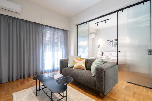 LIV - Peaceful Pagrati Getaway, Atenas