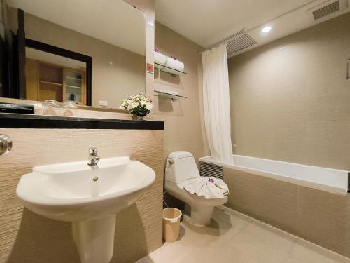 room detail thumbnail 2