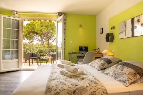 Superior Double Room with Balcony or Terrace