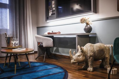 The Circus Hotel - image 3