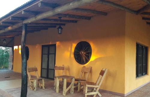 Létesítmények, Casa de campo parque Iberá (Casa de campo parque Ibera) in Colonia Carlos Pellegrini