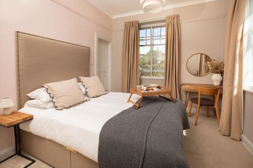 Celentano's Restaurant with Rooms in East End