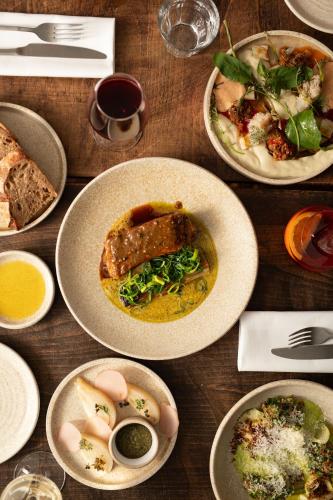 Restaurant, Celentano's Restaurant with Rooms in East End