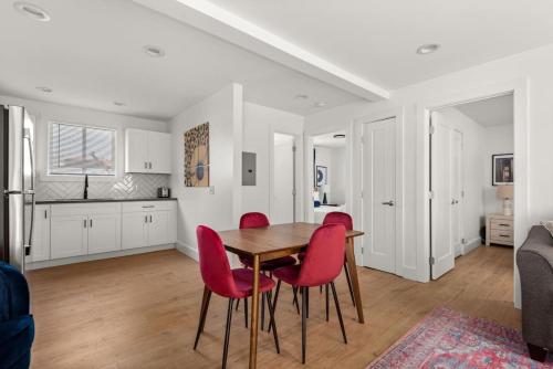 Nashville Hideaway- Close to Music and Fun Unit 1B home in Nashville, USA