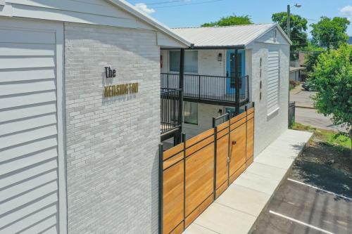 Nashville Hideaway- Close to Music and Fun Unit 1B home in Nashville, USA