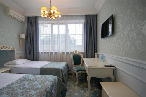 2 twin beds