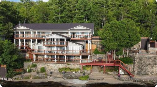 . Wollaston Castle with a Gorgeous Waterfront