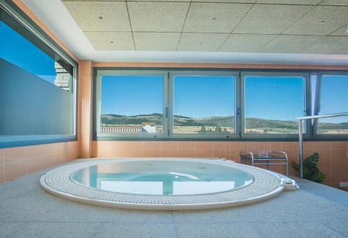 熱水浴缸, Alda Mirador del Moncayo in 奧爾韋加