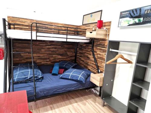 10 - Joli studio neuf avec vue sur jardin arboré, parking privatif gratuit (10 - Joli studio avec deux lits, un lit double et un lit simple, logement tout equipe pour 1, 2 ou 3) in Razac Sur L'Isle mazpilsēta