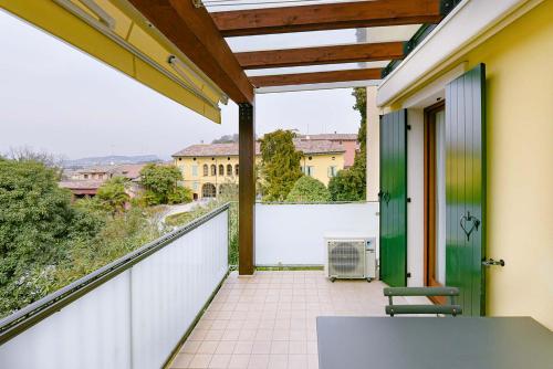 Apartment with Balcony
