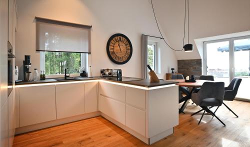 virtuve, May Chalet in Bergen (Bavaria)