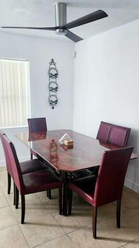 Ava Lea's Falls in Orlando West