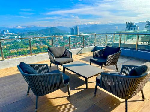 Neu Suites Service Apartment - image 11