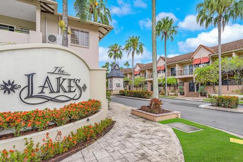Linaria Lakes - Resort Style living - image 4