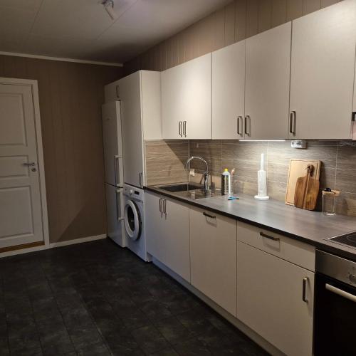 廚房, Leilighet Ytrebyen Vadsø in 瓦德瑟