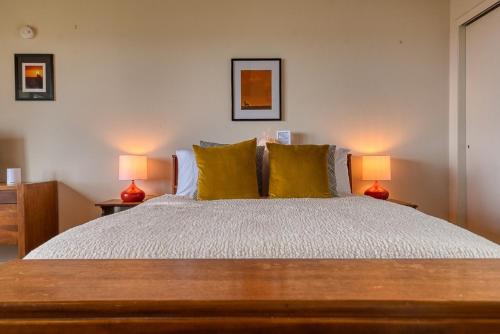 #StayinMyDistrict Cape Arago Studio Suite - image 10