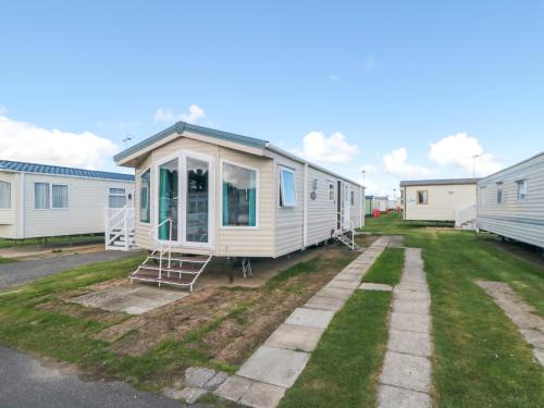 Exterior view, 13 Gosling in Cayton