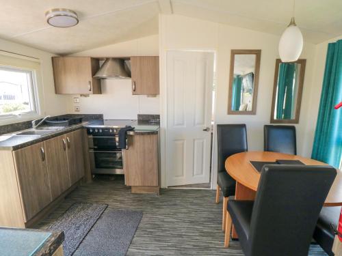 Exterior view, 13 Gosling in Cayton
