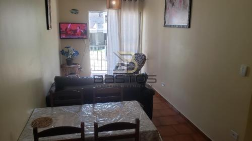 One-Bedroom Apartment image 10