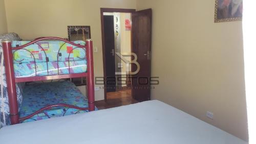 One-Bedroom Apartment image 7