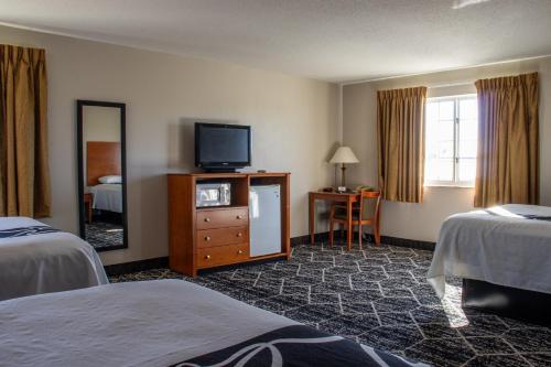 Belva Deer Inn Room Type - Deluxe Triple Room
