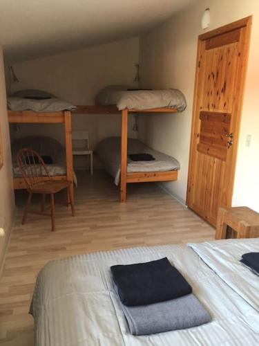 LANDSTED nær HAV og BY - aktiv og rekreativ ferie in เบอสลุม