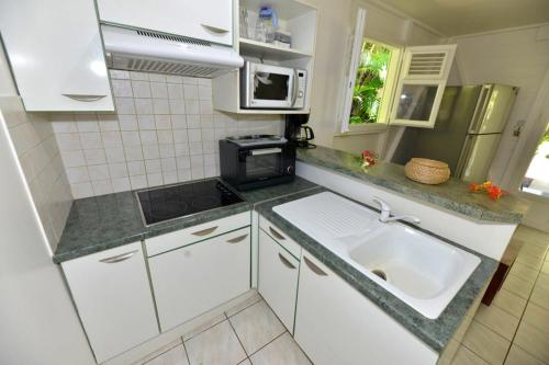 Sur la route des épices - Location villas avec piscine et jacuzzi (Sur la route des epices - Location villas avec piscine et jacuzzi) in Le Francois