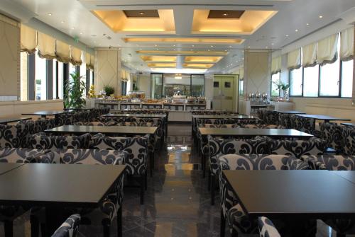 餐廳, 杜卡迪曼托瓦大酒店 (Grand Hotel Duca Di Mantova) in 塞斯托聖喬凡尼