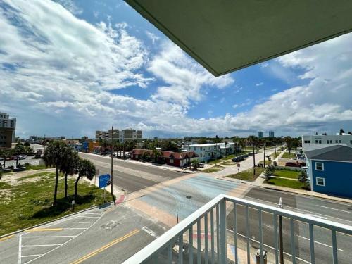 Beach Tropical Oasis Daytonna Beach in Daytona Beach, USA