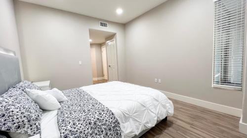 Modern Apartment in Trendy Area, Los Angeles (fotografie 8)