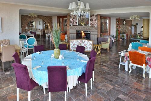 Aeneas Hotel - image 3