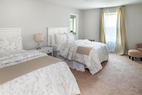 Lake Harmony Getaway 4BR Near Resorts & Ski in Lake Harmony, USA