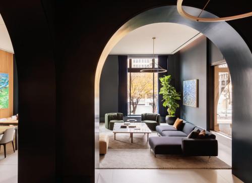 Üzleti központ, ROOST Detroit near MotorCity Casino