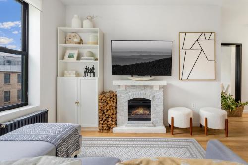Bright Designer Cottage in Historic Harlem, 20 Minutes from Times Square! in New York, USA