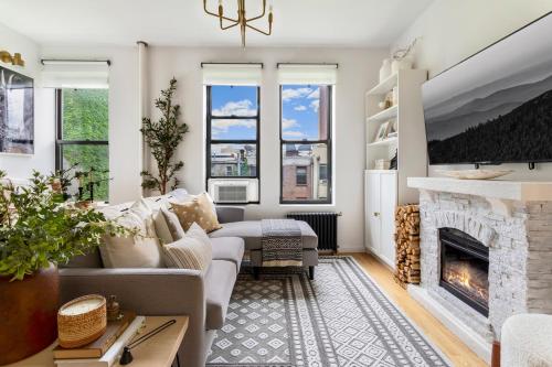 Bright Designer Cottage in Historic Harlem, 20 Minutes from Times Square! in New York, USA