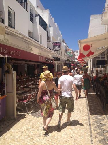 Cheerfulway Minichoro Apartamentos - image 4