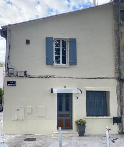 Maison des Quais in 阿爾萊郊區