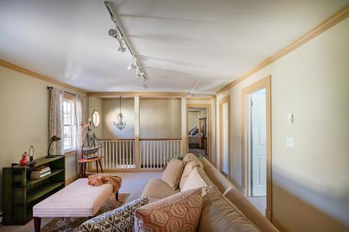 ABC Stay - Connecticut Five Bedroom Home in Warren, USA