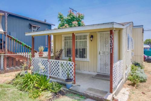 Navigate Stays Quick & Easy Family Stay w Modern Charm in San Diego, USA